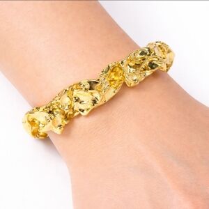Amber Sceats Emery 24k Gold Plated Sculptural Cuff Bracelet Adjustable NWT